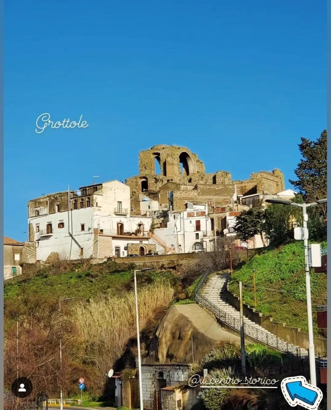 Il Centro Storico Villa Grottole Luaran gambar
